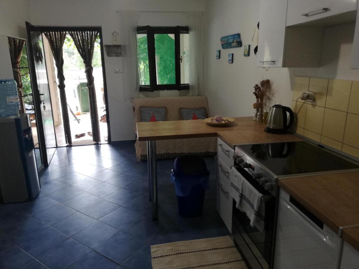 Apartment House Vir-To-All Luaran gambar
