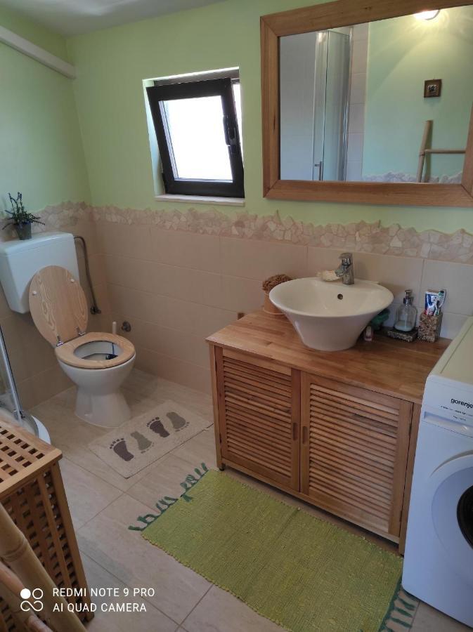 Apartment House Vir-To-All Luaran gambar