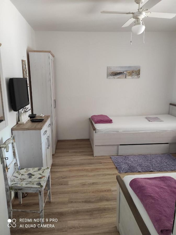 Apartment House Vir-To-All Luaran gambar