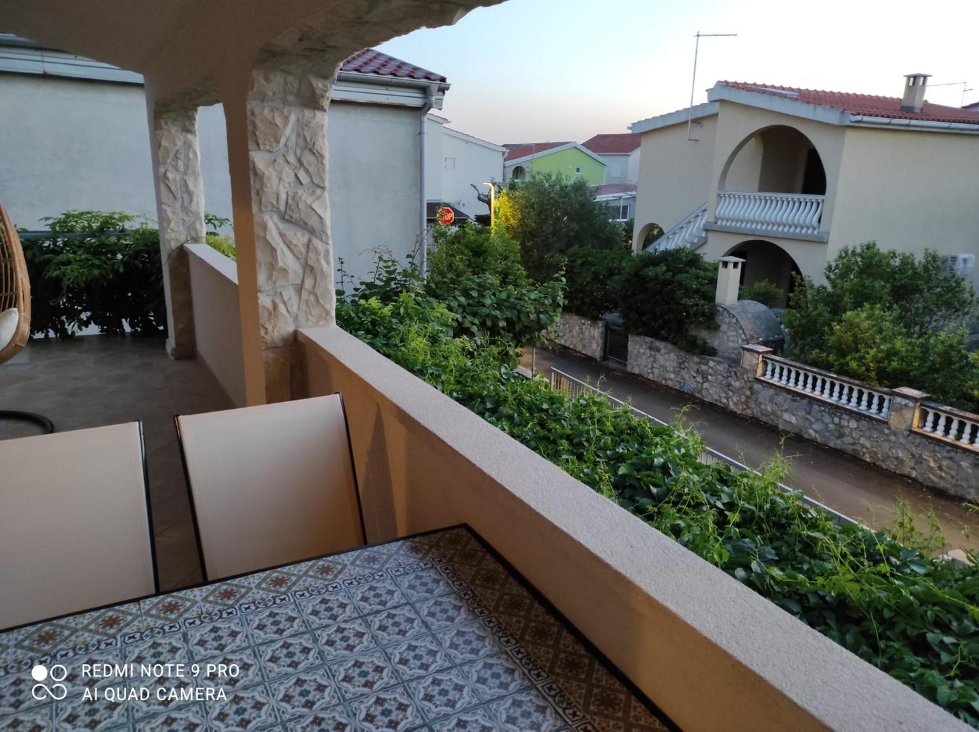 Apartment House Vir-To-All Luaran gambar