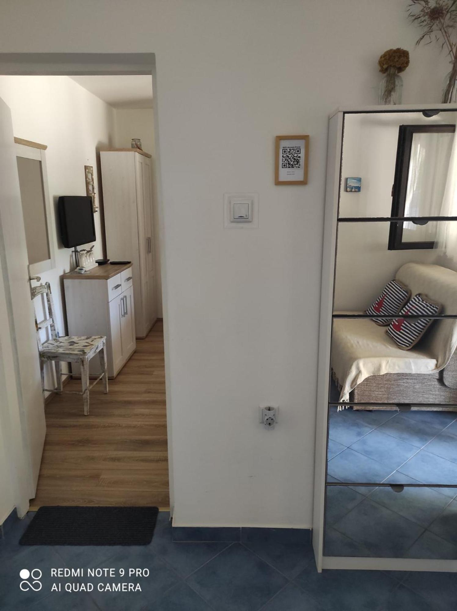Apartment House Vir-To-All Luaran gambar